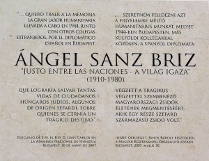 Placa en la Embajada de España en Budapest (Hungría) en honor al Diplomático Ángel Sanz Briz. By Csurla 